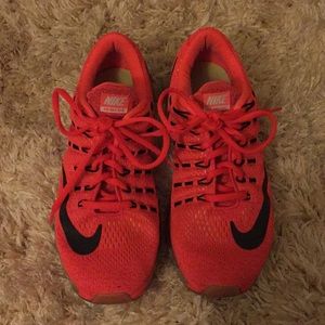 Boys Nike tennis shoes